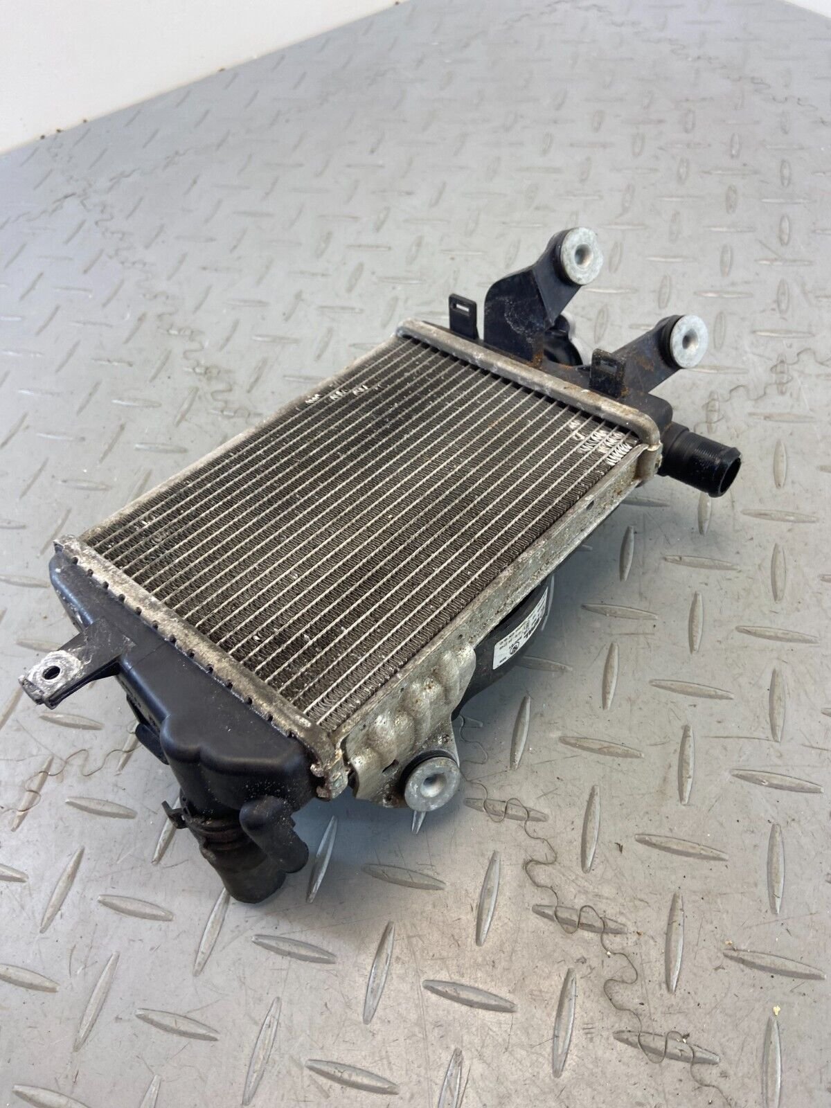 53f89f6a07375e5883e6a5a8f54540e3