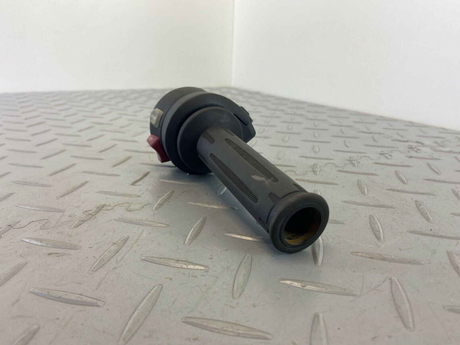 b1c27d37d8fbc4288343249d8cd97fd1