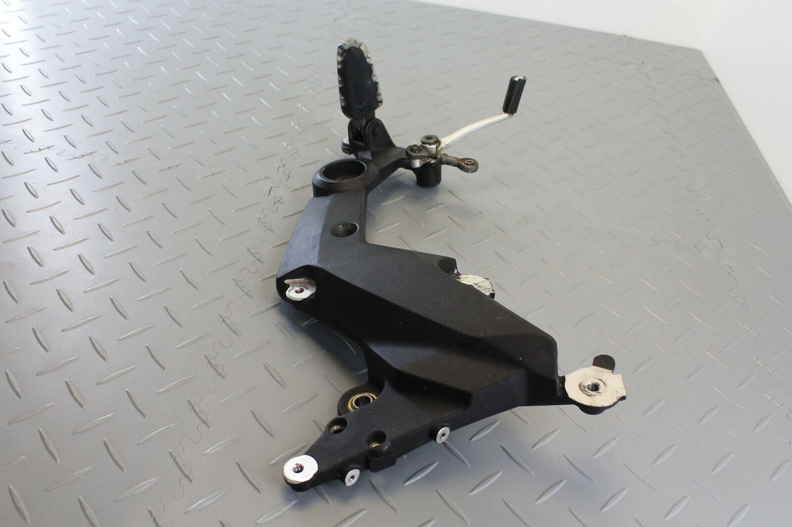 b306d0a9317a0afcb3c680d858e675bf