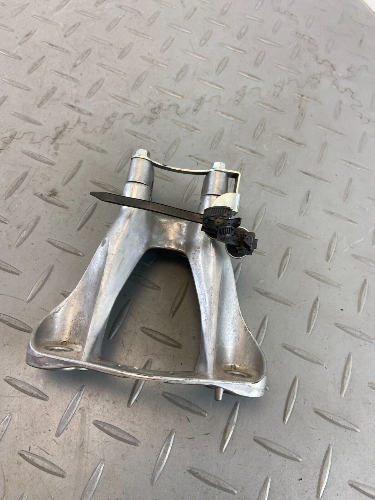 a408287722eadb322fff854eb515ade9