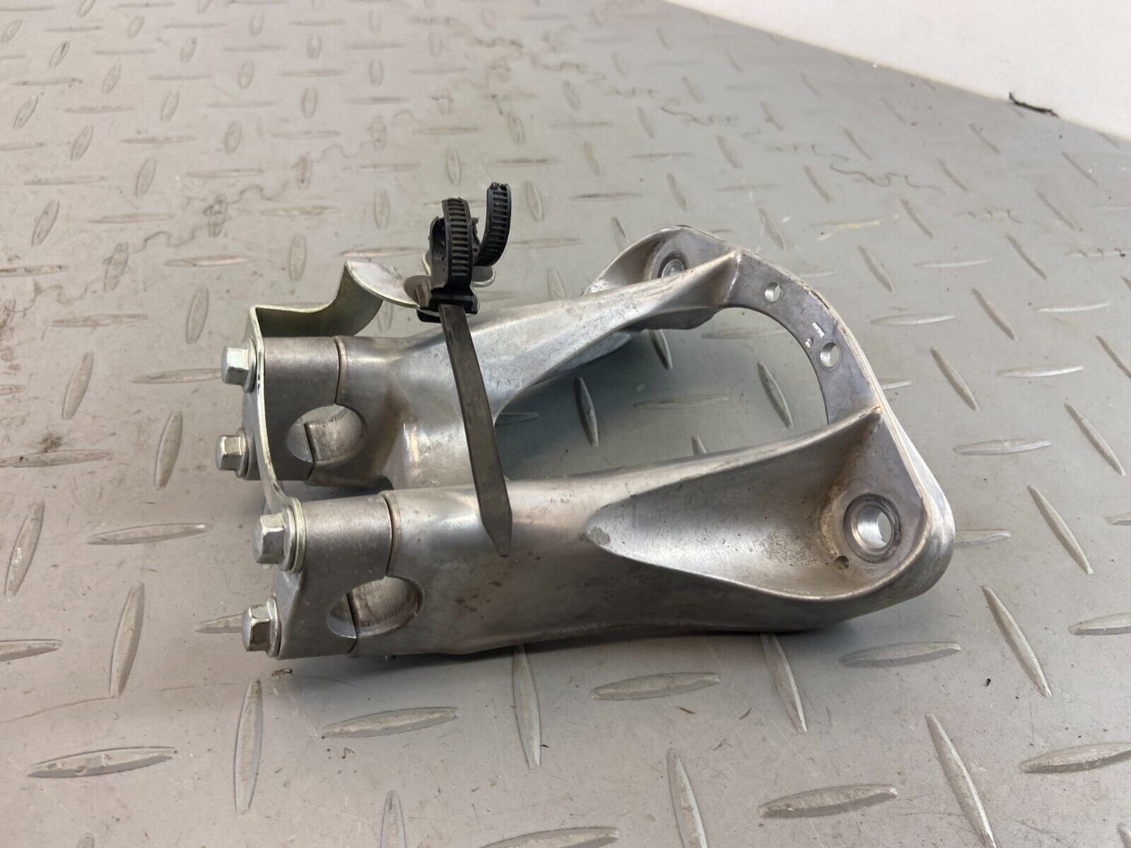 774ac6f35ee360dba32b2fb438791739