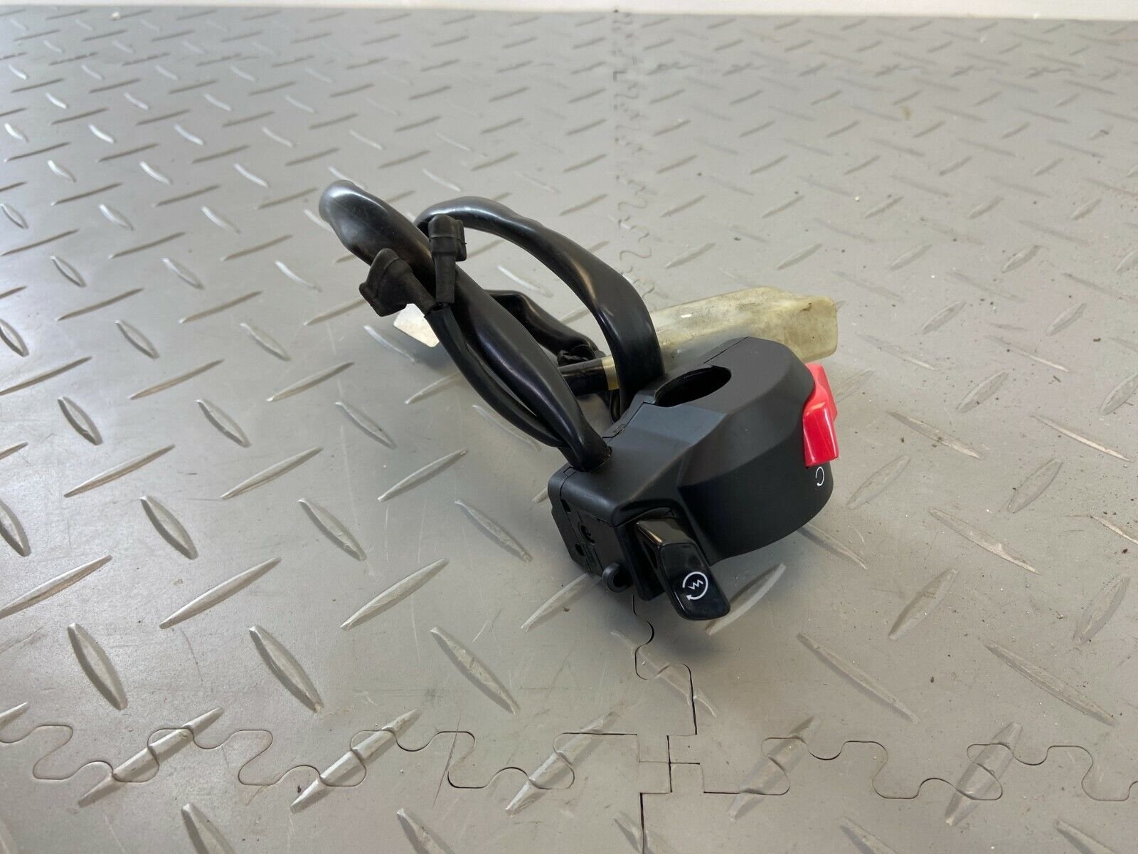 027a756616f24ef7f74f0437a9abe021