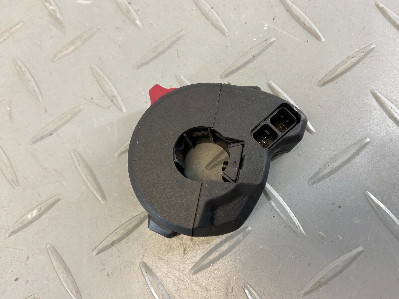 8ed1586627a9d5fbec0db4574d917020