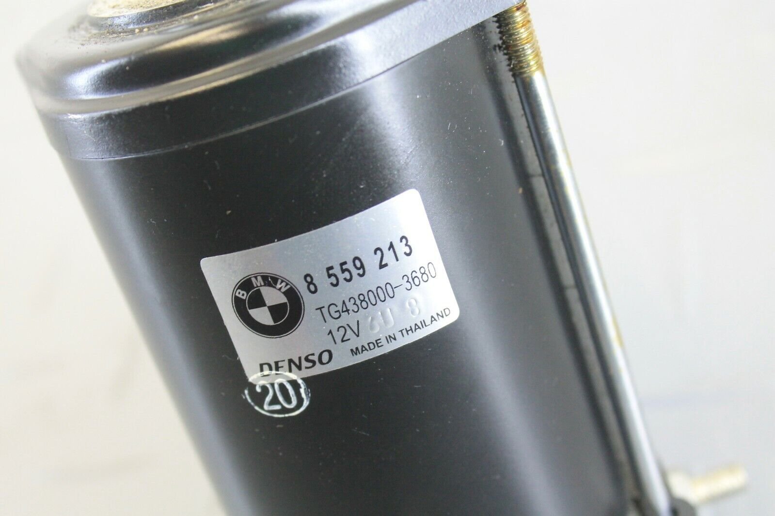 853e64fbcb0f3aecdd8e417056776a93