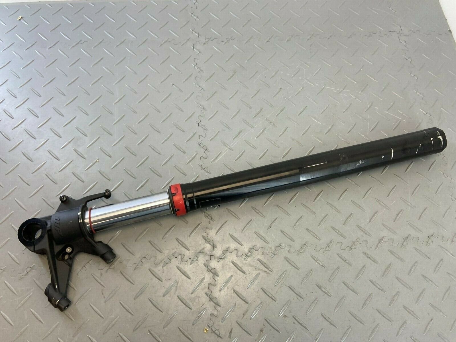 04b5951d81cf5145efd2a9b3df490d4f