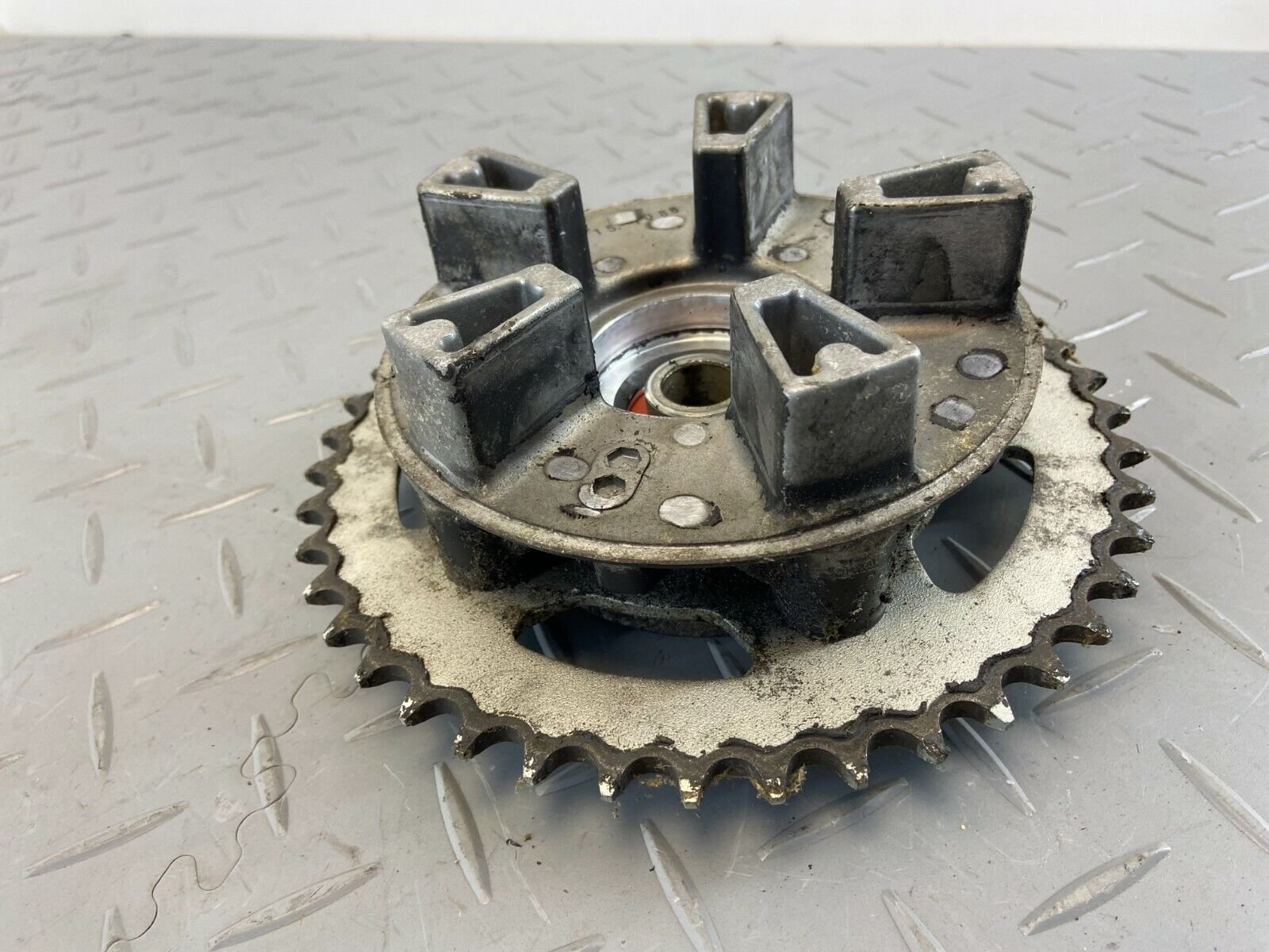 76499b824d20bec5052945d796124e35