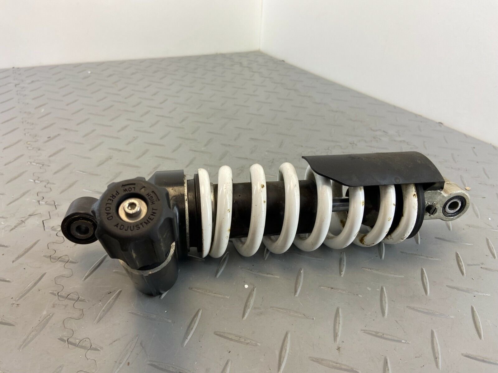 8ba46c86507ede19eed0fa22a8f69875