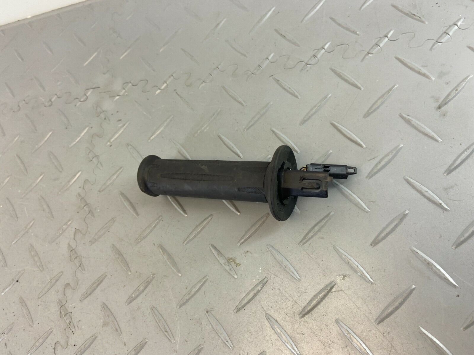 b2edf229395c6844bfafcd7e0c94e120