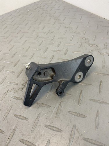 YAMAHA MT-09 MT09 RN69 2022 REAR PASSENGER RIGHT RH FOOTREST - Image 5