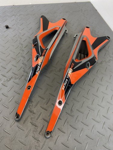 KTM DUKE 890 2021 TAIL REAR SUB FRAME SUPPORT BRACKET - Image 2