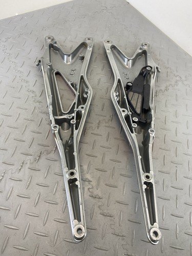 KTM DUKE 890 2021 TAIL REAR SUB FRAME SUPPORT BRACKET - Image 12