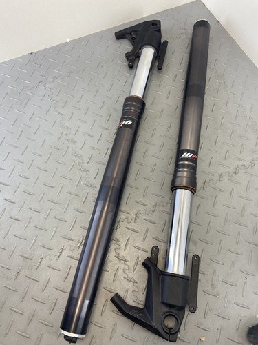 TRIUMPH TIGER 1200 2015 FRONT WP FORK LEGS PAIR RIGHT & LEFT - Image 2