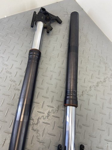 TRIUMPH TIGER 1200 2015 FRONT WP FORK LEGS PAIR RIGHT & LEFT - Image 17