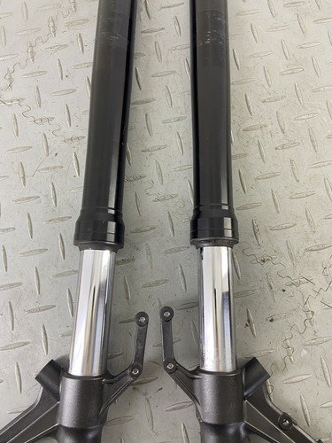 YAMAHA TRACER 9 MT-09 MT09 RN69 2023 COMPLETE FORK FORKS LEGS PAIR RIGHT LEFT - Image 4