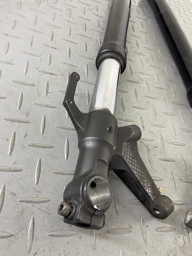 YAMAHA TRACER 9 MT-09 MT09 RN69 2023 COMPLETE FORK FORKS LEGS PAIR RIGHT LEFT - Image 13