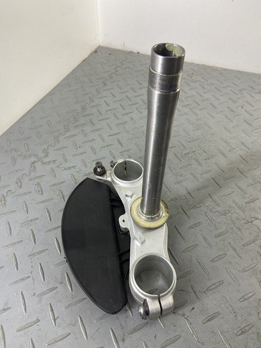 BMW S1000XR TE K69 2021 BOTTOM FROK YOKE BRIDGE CLAMP TRIPLE TREE CLAMP - Image 7