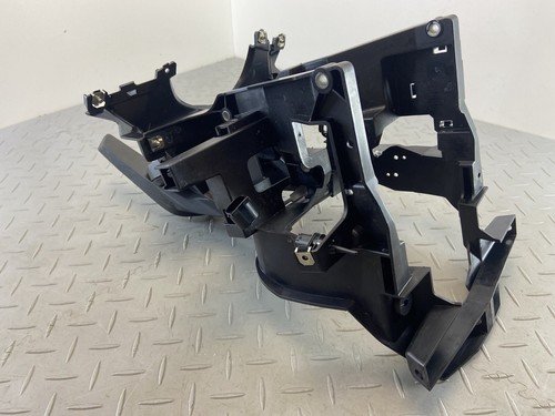BMW C400X K09 2021 FRONT SPEEDOMETERFRAME STAY MOUNT BRACKET - Image 3
