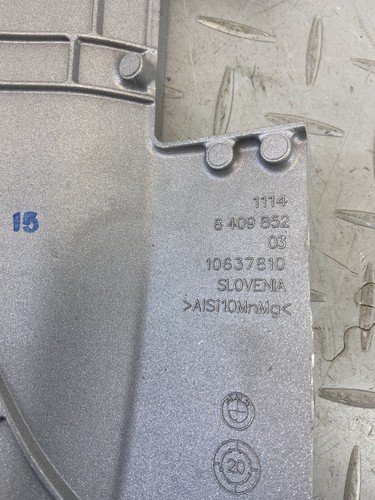 BMW R18 K34 2021 RIGHT SIDE RH ENGINE HOUSING COVER BADGE 8409852 - Image 6