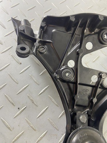 HONDA CBR1000RR SC59 FIREBLADE 2014 FRONT STAY FRAME BRACKET (LOST ONE MOUNT) - Image 9