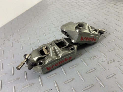 TRIUMPH SPEED TRIPLE 1050 RS 2017 FRONT BREMBO BRAKE CALIPERS PAIR RIGHT & LEFT - Image 4