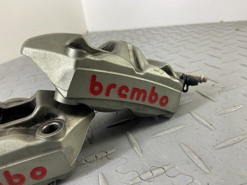 TRIUMPH SPEED TRIPLE 1050 RS 2017 FRONT BREMBO BRAKE CALIPERS PAIR RIGHT & LEFT - Image 7