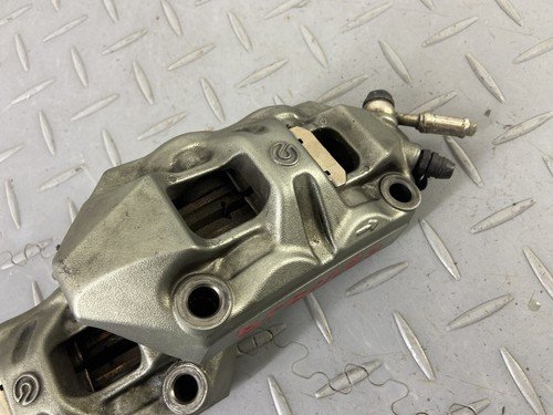 TRIUMPH SPEED TRIPLE 1050 RS 2017 FRONT BREMBO BRAKE CALIPERS PAIR RIGHT & LEFT - Image 9