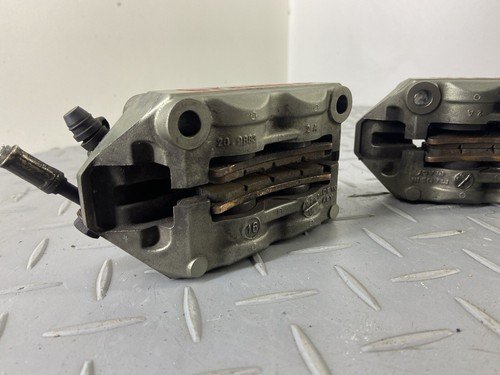 TRIUMPH SPEED TRIPLE 1050 RS 2017 FRONT BREMBO BRAKE CALIPERS PAIR RIGHT & LEFT - Image 12