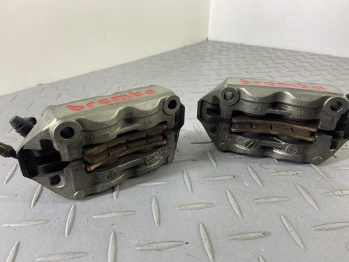 TRIUMPH SPEED TRIPLE 1050 RS 2017 FRONT BREMBO BRAKE CALIPERS PAIR RIGHT & LEFT - Image 14