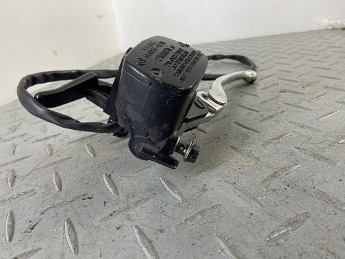 YAMAHA T-MAX TMAX TECH MAX 560 2021 REAR BRAKE LEFT MASTER PUMP CYLINDER N2 - Image 3