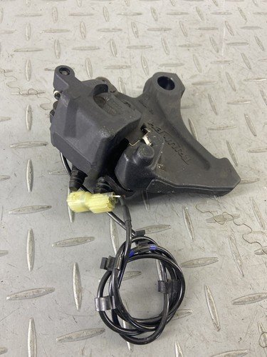 TRIUMPH STREET TRIPLE 765 R 2019 REAR BREMBO BRAKE CALIPER - Image 6