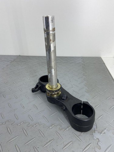 KTM ADVENTURE L 890 2021 FORK BOTTOM YOKE BRIDGE CLAMP TRIPLE TREE - Image 3