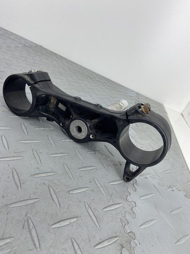 KTM ADVENTURE L 890 2021 FORK BOTTOM YOKE BRIDGE CLAMP TRIPLE TREE - Image 9
