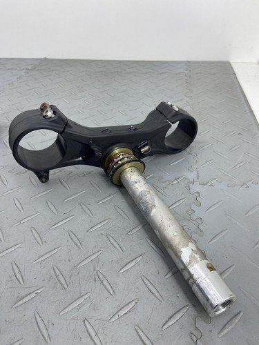 KTM ADVENTURE L 890 2021 FORK BOTTOM YOKE BRIDGE CLAMP TRIPLE TREE - Image 10
