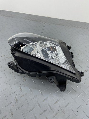 SUZUKI GSX1300R GSXR 1300 HAYABUSA 2012 FRONT HEADLIGHT HEADLAMP PHARE - Image 3