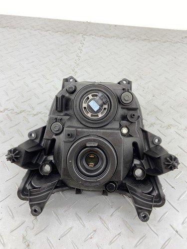 SUZUKI GSX1300R GSXR 1300 HAYABUSA 2012 FRONT HEADLIGHT HEADLAMP PHARE - Image 9
