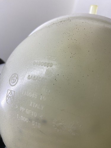BMW X3 G01 30e 2023 COOLANT EXPANSION TANK RESERVOIR OVERFLOW 8490659 8610661 - Image 7