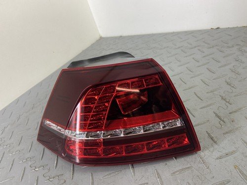 VW GOLF MK7 2014 REAR TAIL LEFT LH STOP LIGHT LHD LEFT HAND DRIVE 5G0945207 - Image 4