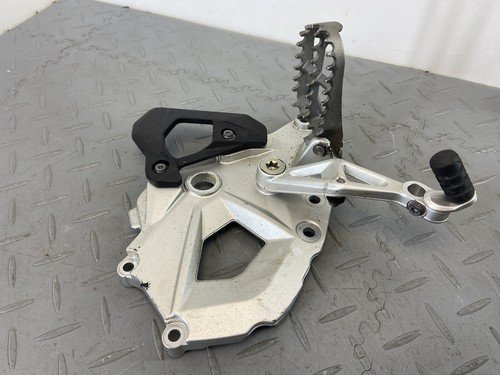 BMW F850GS LEFT SIDE DRIVER FRONT FOOTREST FOOT PEG GEAR SHIFT LEVER 8393175 N3 - Image 3