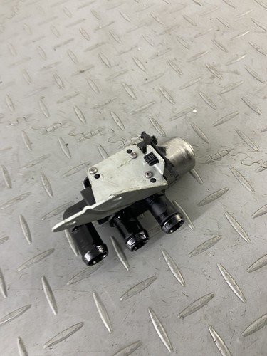 BMW X3 G01 30e 2023 RESVERSING WATER COOLER COOLANT VALVE 9890553 - Image 7