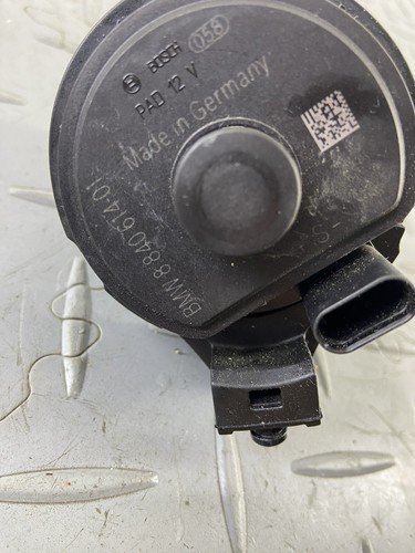 BMW X3 G01 30e 2023 PLUG-IN AUXILARY WATER PUMP COOLER COOLANT 8840614 - Image 4