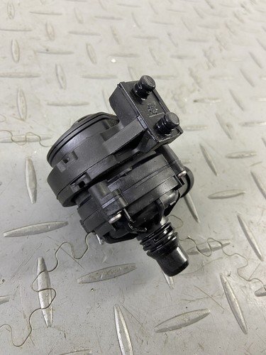 BMW X3 G01 30e 2023 PLUG-IN AUXILARY WATER PUMP COOLER COOLANT 8840614 - Image 5