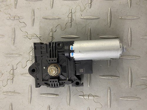 BMW X3 G01 30e 2023 PLUG-IN PANORAMIC SUNROOF ACTUATOR ELECTRIC MOTOR 10030661A - Image 8