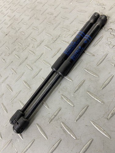 BMW X3 G01 30e 2023 PLUG-IN FRONT BONNET OEM GAS STRUT LEFT & RIGHT - Image 5