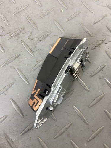 BMW X3 G01 30e 2023 PLUG-IN ROOF GPS AERIAL ANTENNA 6826326 9364615 - Image 10