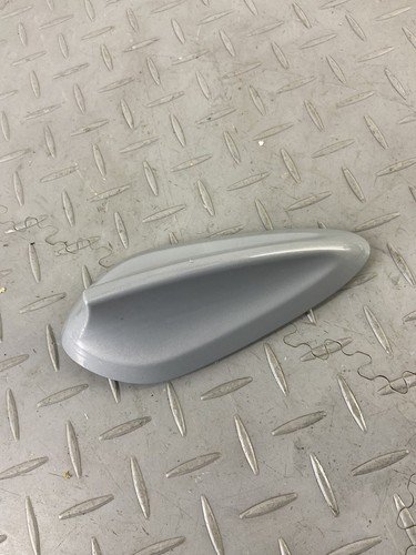 BMW X3 G01 30e 2023 PLUG-IN ROOF GPS AERIAL ANTENNA COVER 9364615 - Image 2
