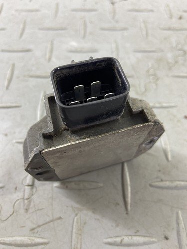 KTM SUPERDUKE R 1290 2016 VOLTAGE RECTIFIER FH022AA - Image 3
