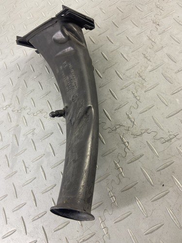 BMW R1200GS GS AC K25 2012 AIR INTAKE PIPE DUCT 7712870 - Image 5