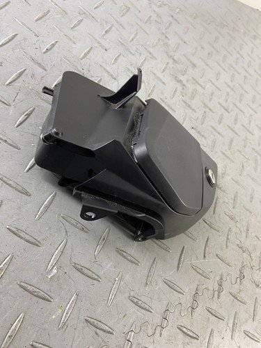 BMW R1250RT K52 2022 FRONT LEFT GLOVE BOX 8544957 - Image 4