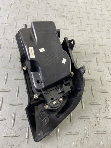 BMW R1250RT K52 2022 FRONT LEFT GLOVE BOX 8544957 - Image 6