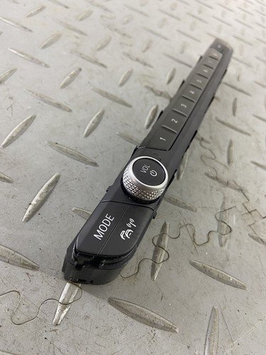 BMW X3 G01 LCI 2023 OEM RADIO CONTROL SWITCH 5A47C37 - Image 3